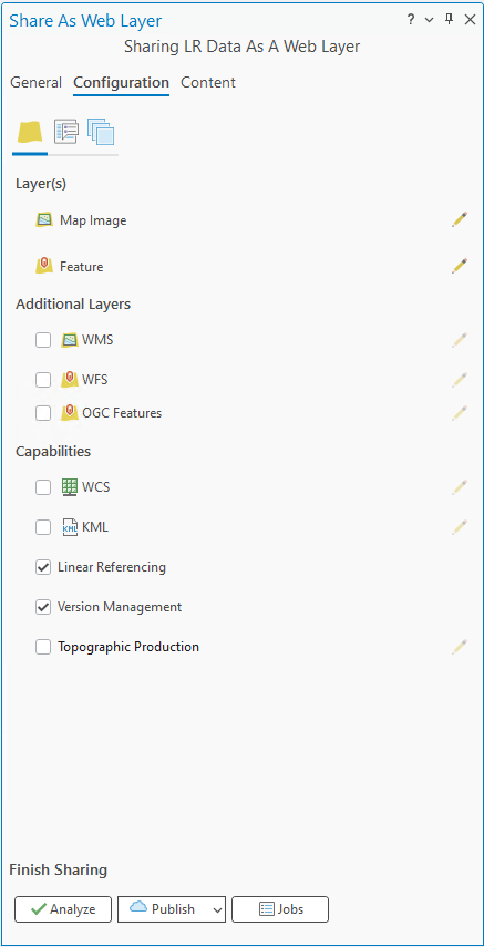 Onglet Configuration avec les cases Linear Referencing (Référencement linéaire) et Version Management (Gestion des versions) cochées