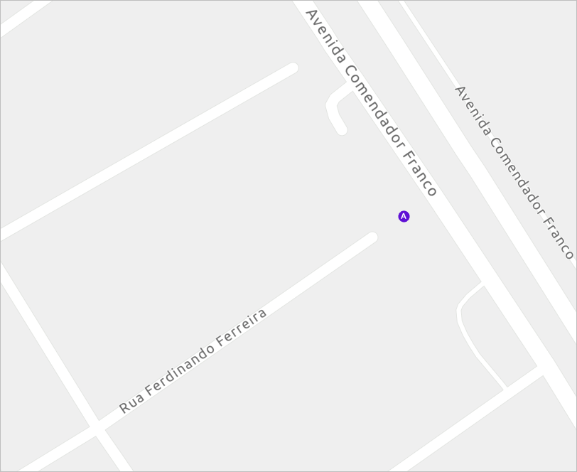 出口のないストリートの例。ストリートが物理的に交差しない、接続されていない交点の一種。 Esri Community マップのベースマップを使用して作成された画像。